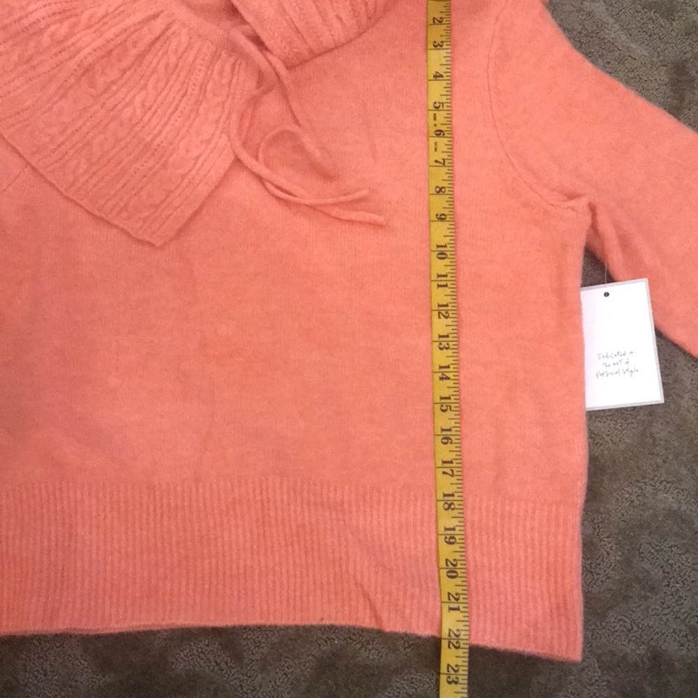 Sweater - Picture 8 of 8
